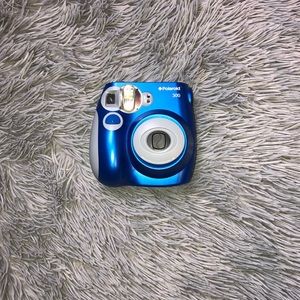 Polaroid-300-blue